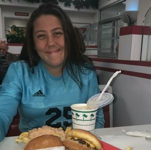 Meet your Posher, Haley